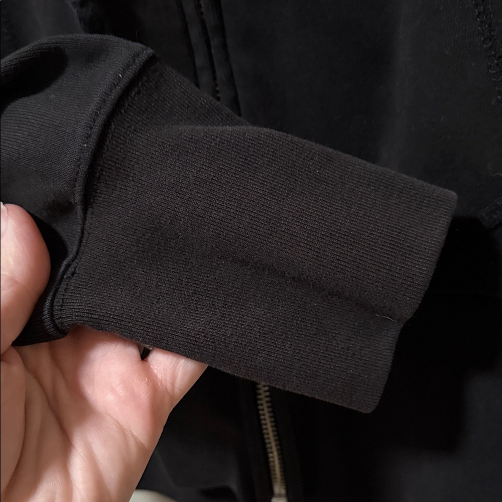Vintage 2002 Tommy Hilfiger Black Hoodie with Red Detail SZ MD thick waistband - Picture 7 of 10